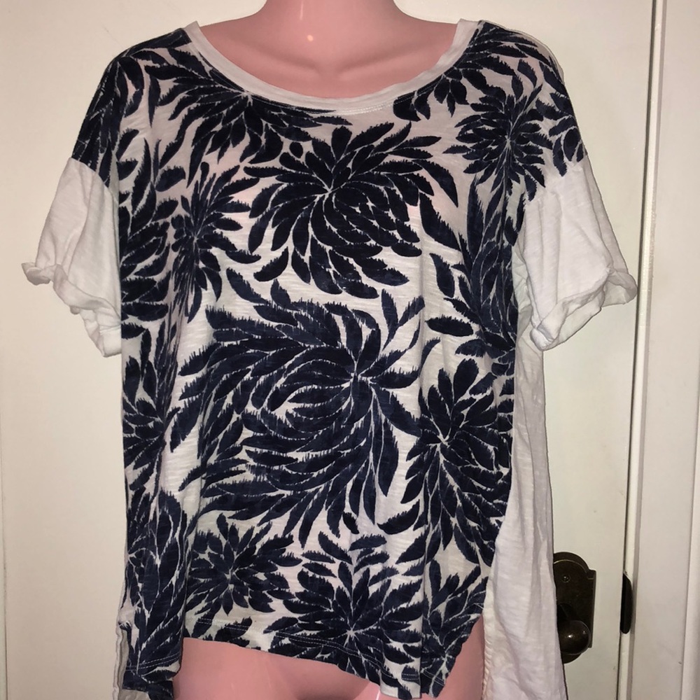Ann Taylor Loft short sleeved shirt - Picture 2 of 5